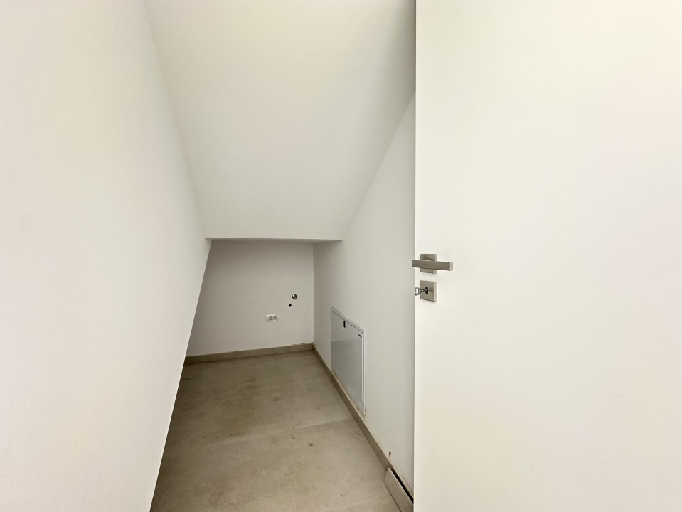 Duplex 4 camere, 116 mp utili, 325 mp teren - Giarmata-Vii