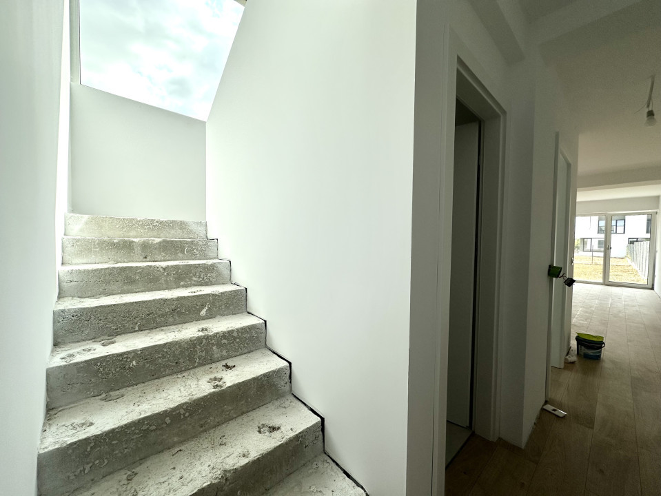 Duplex 4 camere, 116 mp utili, 325 mp teren - Giarmata-Vii