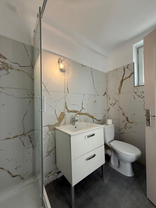 Apartament 2 camere, etaj 5, 57 mp utili, zona CENTRALA