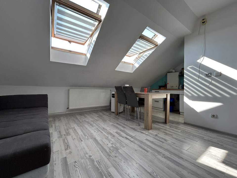 Apartament 2 camere, 40mp utili, etaj 5, zona - Girocului