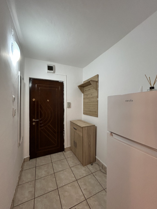Apartament 2 camere, etajul 4, perfect pentru investit, zona Soarelui