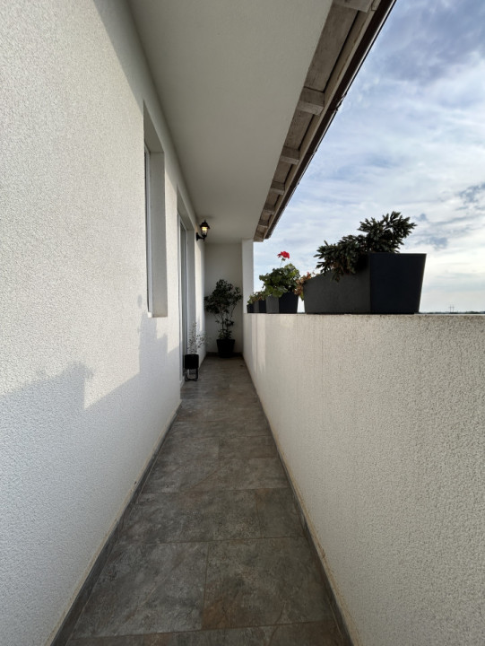 Apartament 3 camere, 53mp utili, modern, etaj 3, in Giroc 