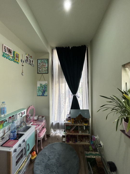 Apartament 3 camere, open space, etaj 2, cute privata in Giroc 