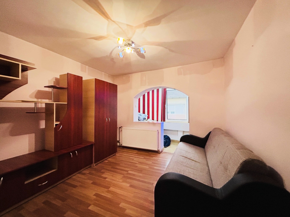 Apartament 3 camere, semidecomandat, 64mp utili, zona Girocului