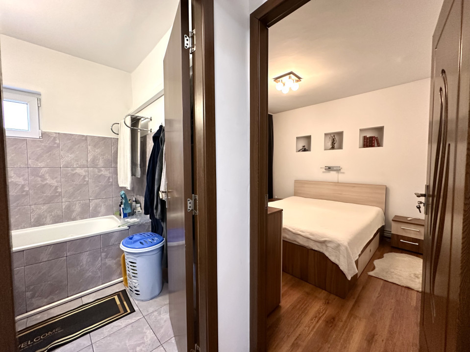 Apartament 3 camere, etaj intermediar, 57 mp utili - zona Lipovei