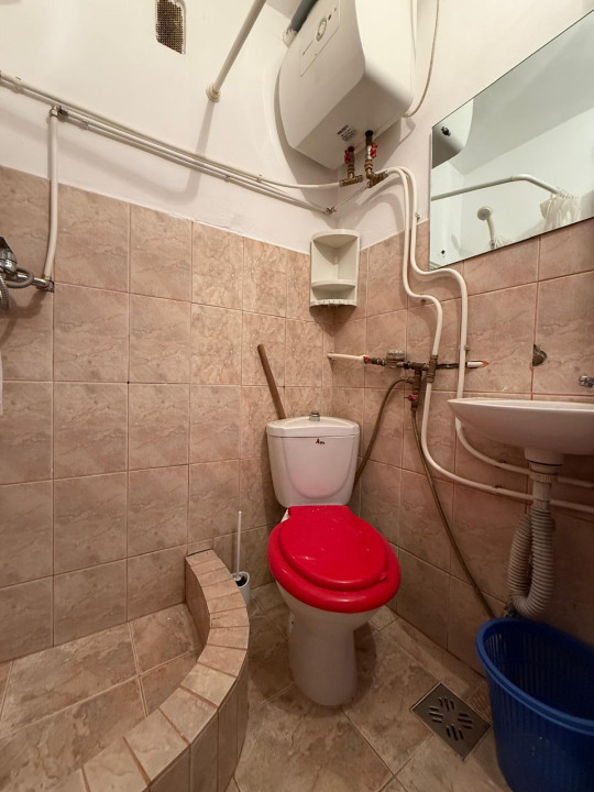 Garsoniera practica, 12 mp utili, etaj 1, pozitionata excelent in zona Girocului