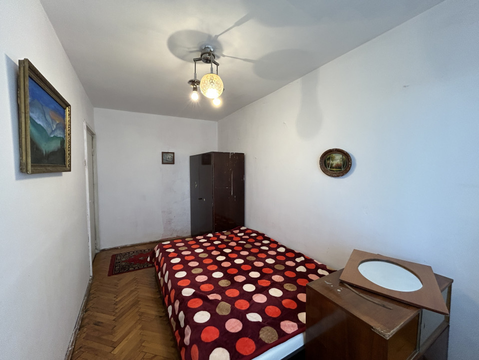 Apartament 3 camere, semidecomandat, 52mp utili, zona Iosefin 