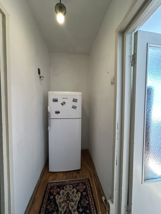 Apartament 3 camere, semidecomandat, 52mp utili, zona Iosefin 