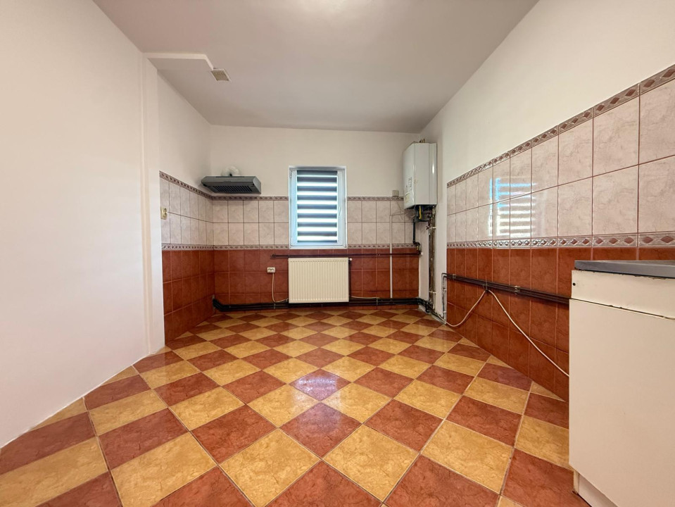 Apartament spatios cu 2 camere, decomandat, 60 mp utili - Soarelui