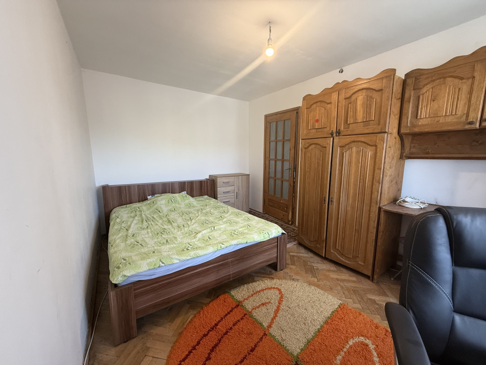 Apartament spatios, 2 camere, 51 mp utili + balcon - Girocului