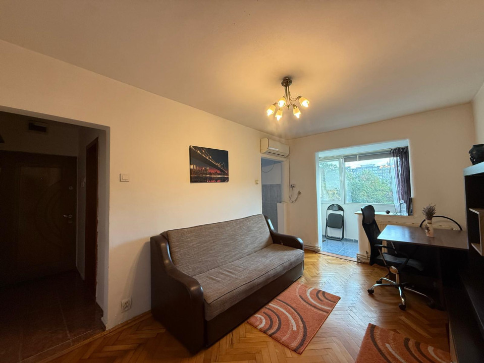 Apartament 3 camere, 47mp utili si boxa la subsol, zona Dacia