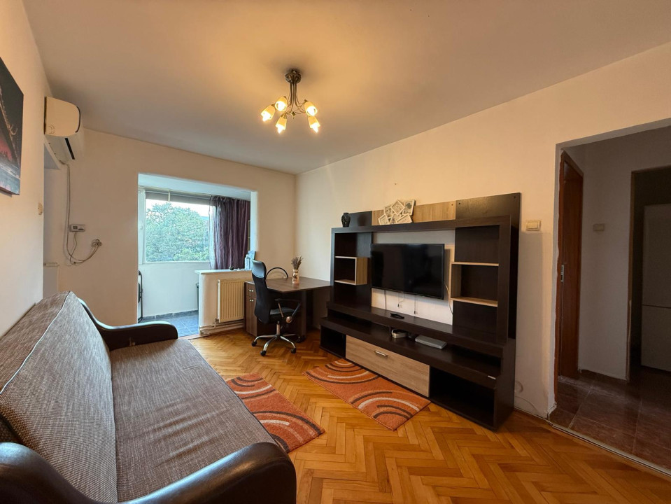 Apartament 3 camere, 47mp utili si boxa la subsol, zona Dacia