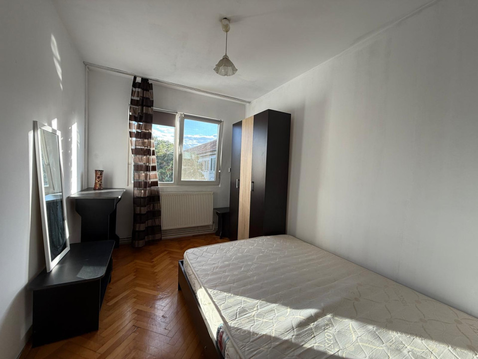 Apartament 3 camere, 47mp utili si boxa la subsol, zona Dacia