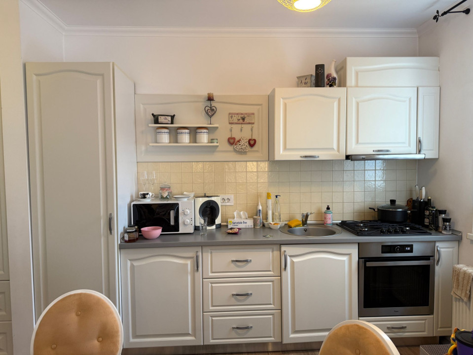 Apartament 2 camere, utilat si mobilat, 2 locuri de parcare - Hotel IQ