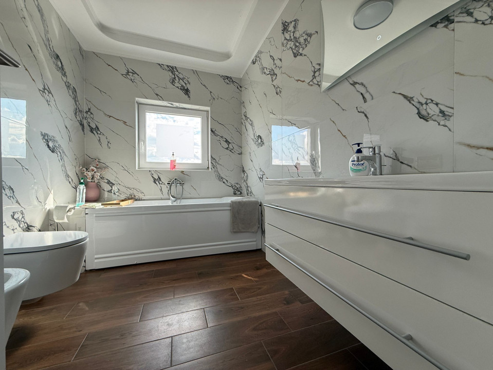 COMISION 0%-Duplex 5 camere, 128 mp, despartit prin camera tehnica in Mosnita