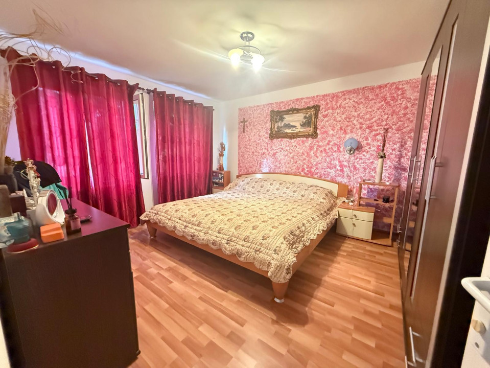 COMISION 0% Casa individuala, 6 camere, 230 mp utili + garaj - Remetea Mare