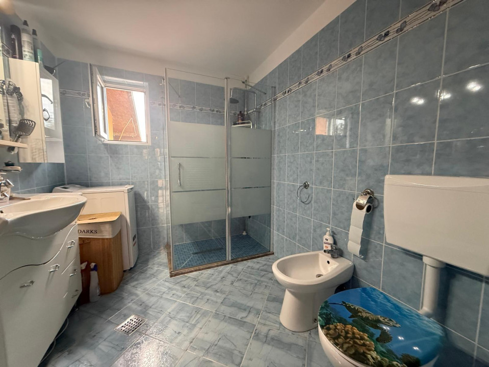 COMISION 0% Casa individuala, 6 camere, 230 mp utili + garaj - Remetea Mare