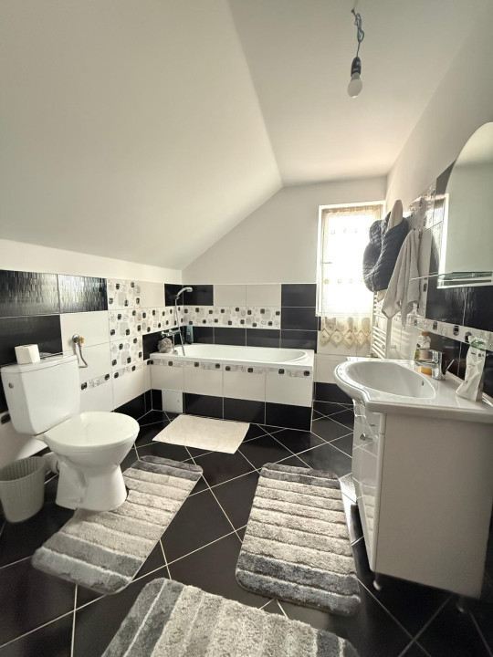 COMISION 0% Casa individuala, 6 camere, 230 mp utili + garaj - Remetea Mare