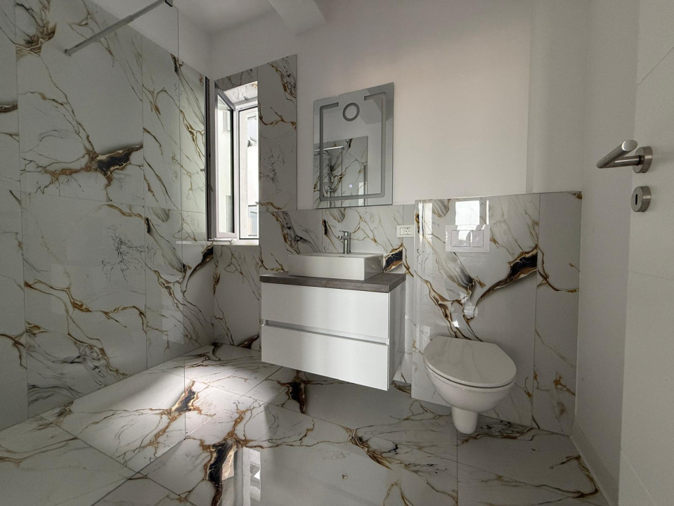 Apartament 2 camere, etaj 2/3 in Giroc - Hotel IQ