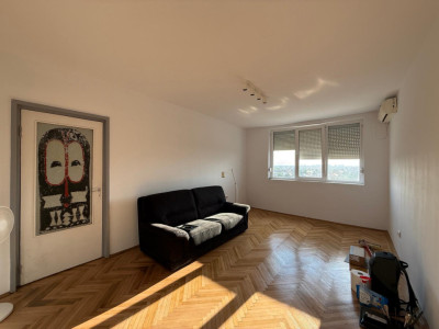 Apartament 3 camere, 74 mp utili,  cu vedere panoramica - Complex studentesc
