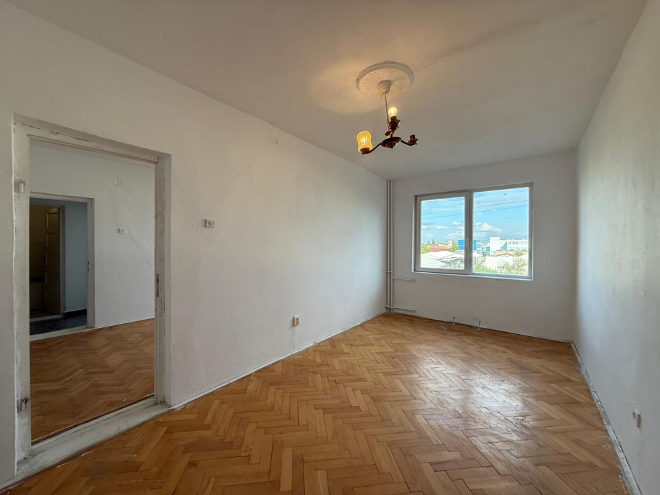 Apartament 2 camere, etaj 3,  mp 49 mp utili, zona Soarelui