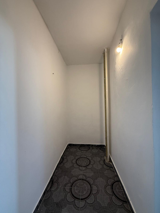 Apartament 2 camere, etaj 3,  mp 49 mp utili, zona Soarelui