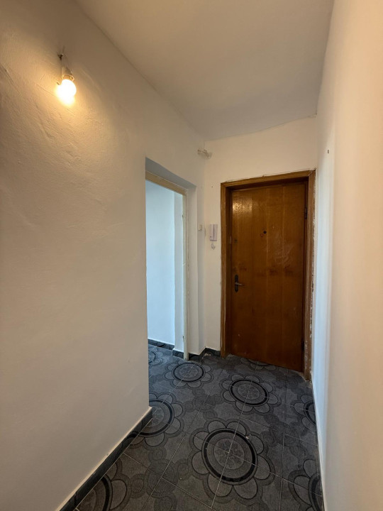 Apartament 2 camere, etaj 3,  mp 49 mp utili, zona Soarelui