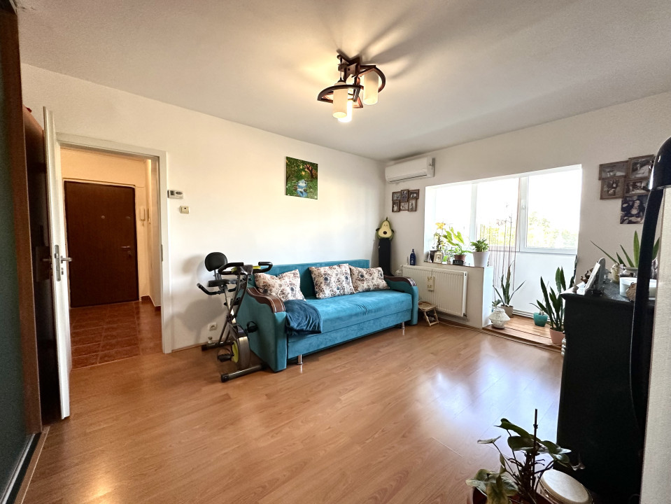 Apartament 2 camere, 46 mp utili, etaj intermediar - zona Lipovei 