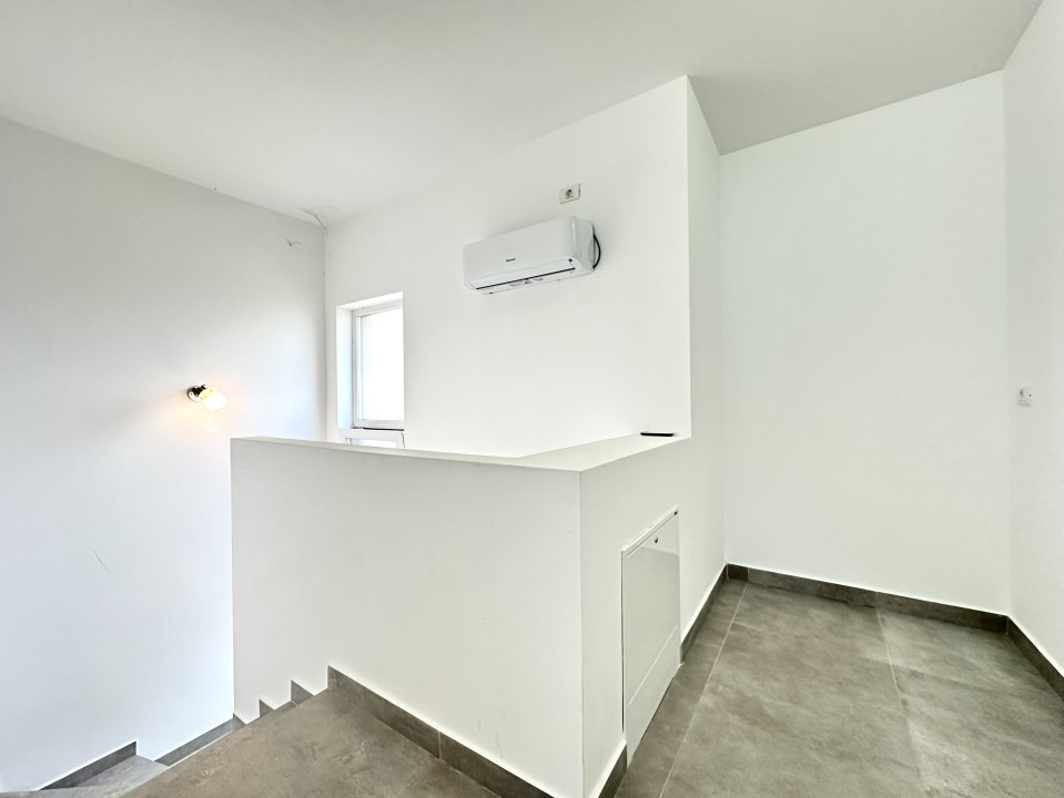 Triplex spatios, 3 camere, 75 mp utili, 200 mp teren - Dumbravita