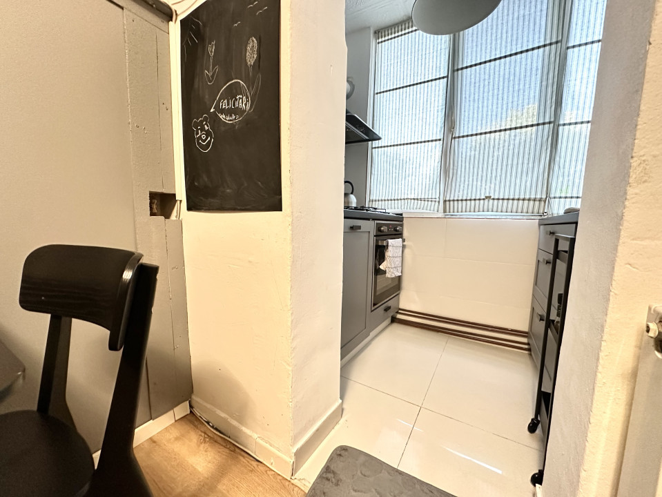 Apartament modern, 3 camere, 57 mp utili - zona Aradului 