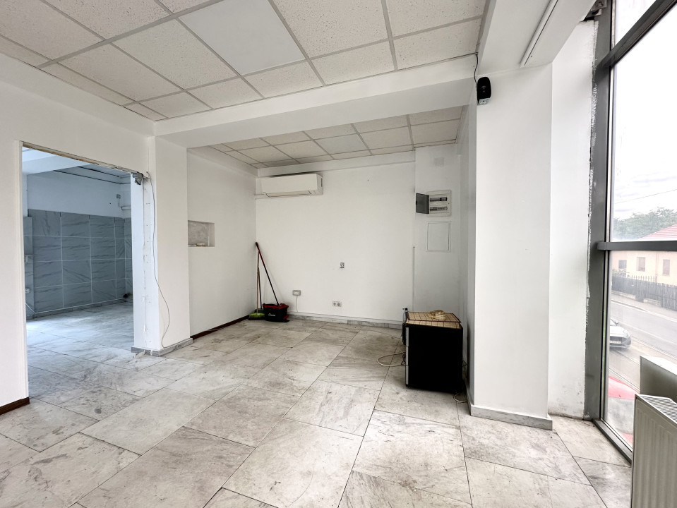 De inchiriat, spatiu comercial, 2 camere - zona Modern
