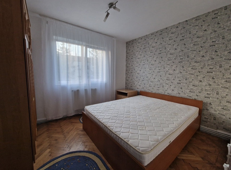 Apartament 2 camere, semidecomandat, 50mp utili, etaj 3, zona Girocului