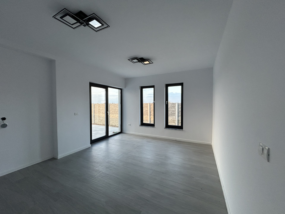 Duplex 3 camere, 89mp utili + 14mp terasa, 297mp teren in Mosnita Noua 