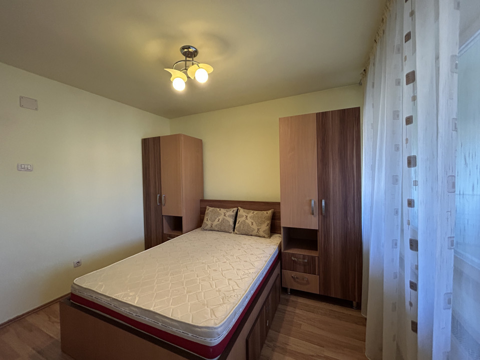 Apartament 2 camere, decomandat, etajul 7, lift, zona Circumvalatiunii