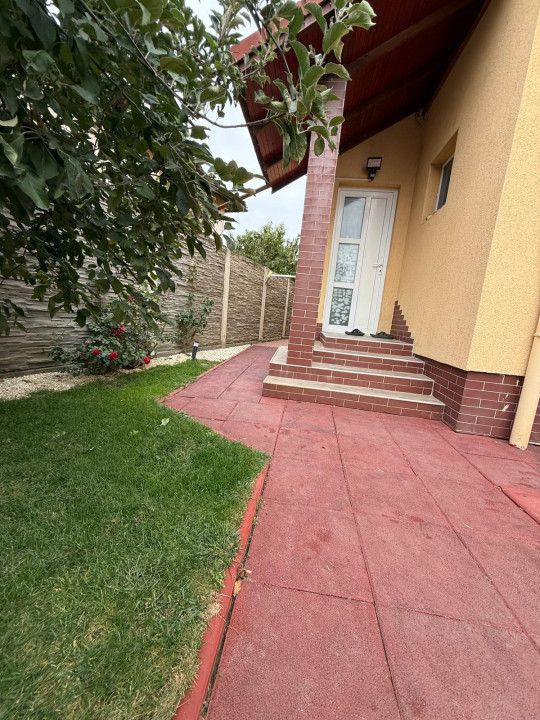 Casa individuala, 3 camere, 105 mp utili, cu garaj - Giroc