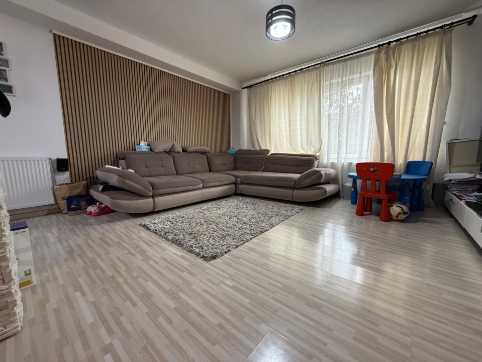 Casa individuala, 3 camere, 105 mp utili, cu garaj - Giroc