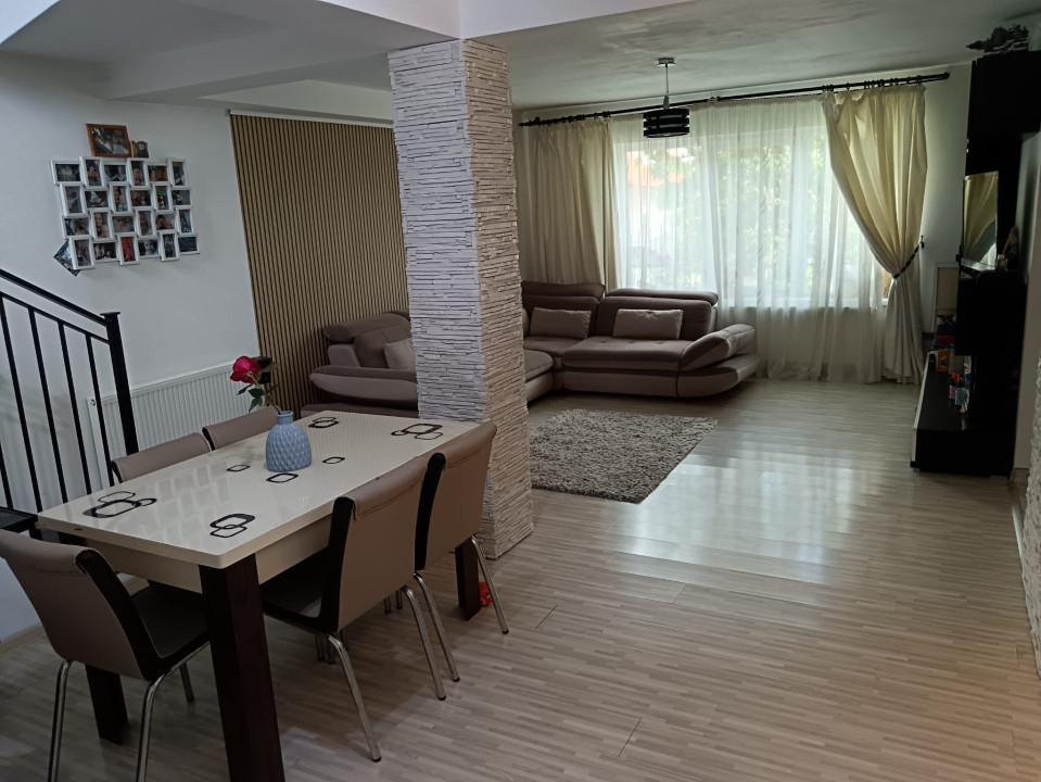 Casa individuala, 3 camere, 105 mp utili, cu garaj - Giroc