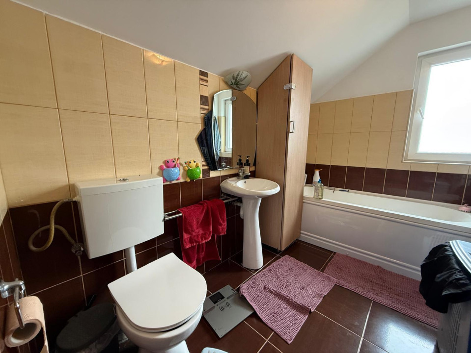 Casa individuala, 3 camere, 105 mp utili, cu garaj - Giroc