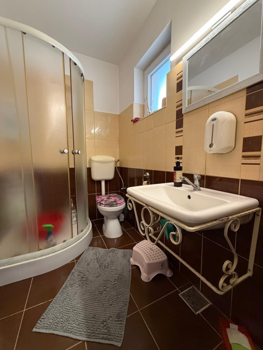 Casa individuala, 3 camere, 105 mp utili, cu garaj - Giroc