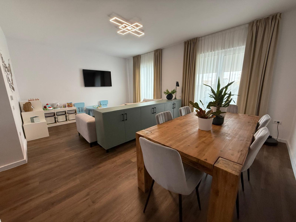 Duplex 4 camere, 101 mp utili, 250 mp teren - Giroc