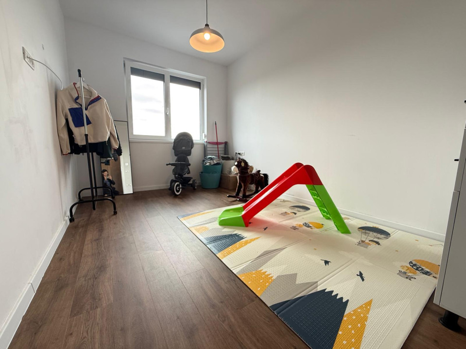 Duplex 4 camere, 101 mp utili, 250 mp teren - Giroc