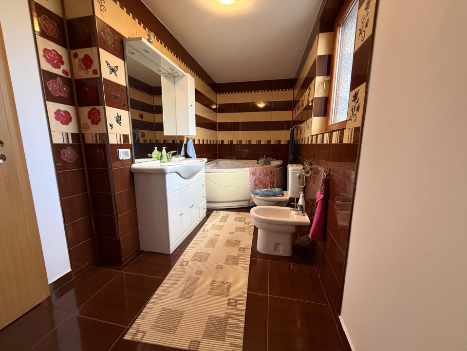 Casa individuala, 5 camere, 140 mp utili, 506 mp teren - Giroc