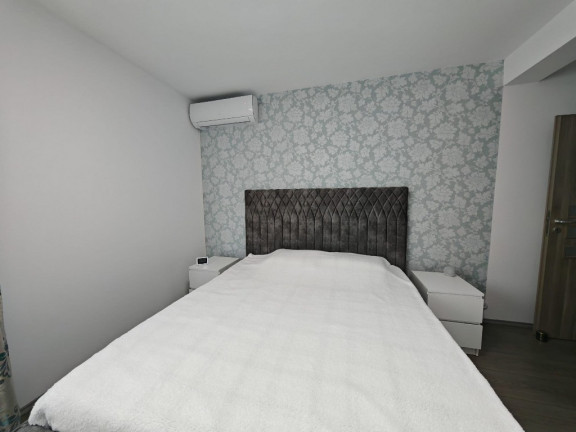 Apartament 3 camere, open space, 67mp, 8mp balcon, zona ESO Giroc