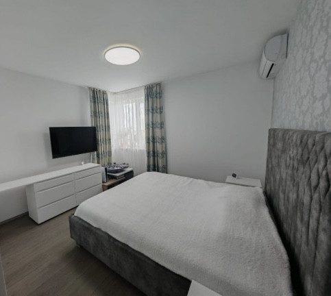 Apartament 3 camere, open space, 67mp, 8mp balcon, zona ESO Giroc