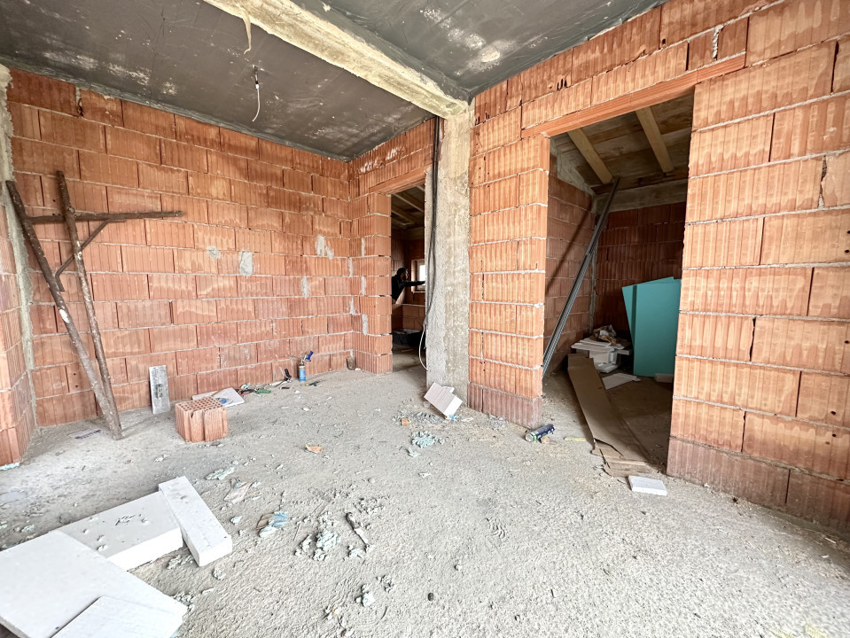 Duplex 4 camere, 117 mp utili, 300 mp teren - Ghiroda  