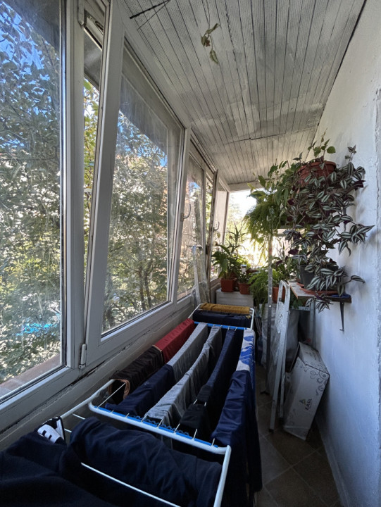 Apartament 4 camere, decomandat, etajul 1, 2 bai, zona Steaua