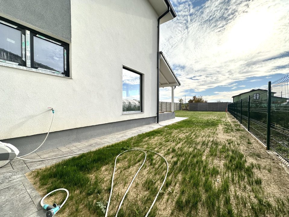 Duplex 4 camere, 128 mp utili 431 mp teren - Dumbravita 