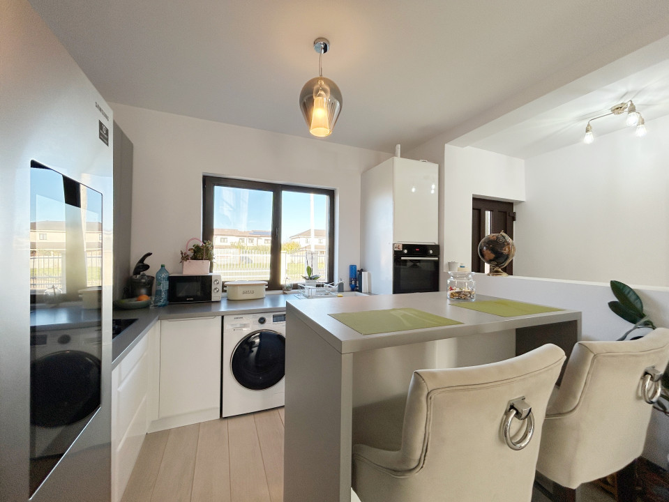 Duplex 3 camere, 90mp utili, 330 teren, mobilat utilat in Mosnita Noua