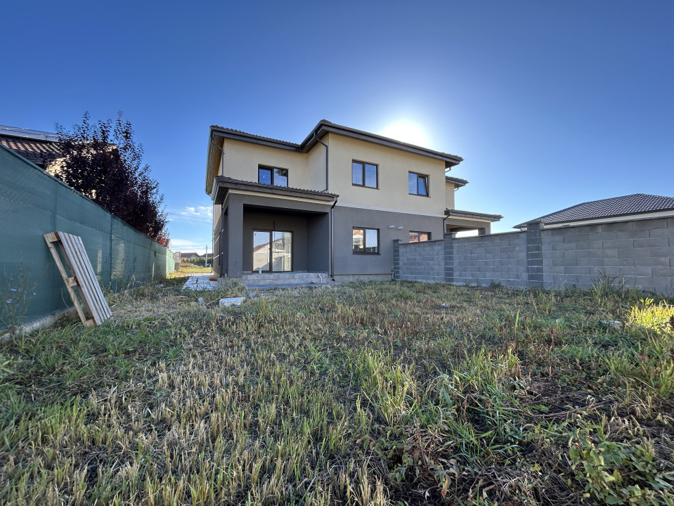 Duplex 5 camere, 128mp utili, 300mp teren in Mosnita Noua, zona ESO