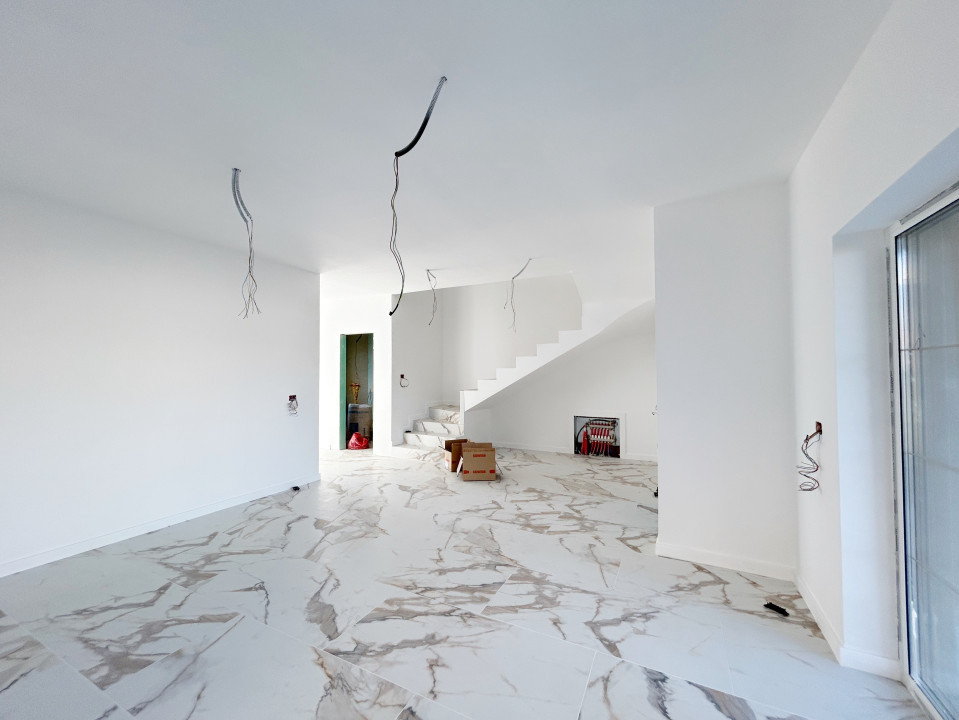 Duplex 5 camere, 128mp utili, 300mp teren in Mosnita Noua, zona ESO